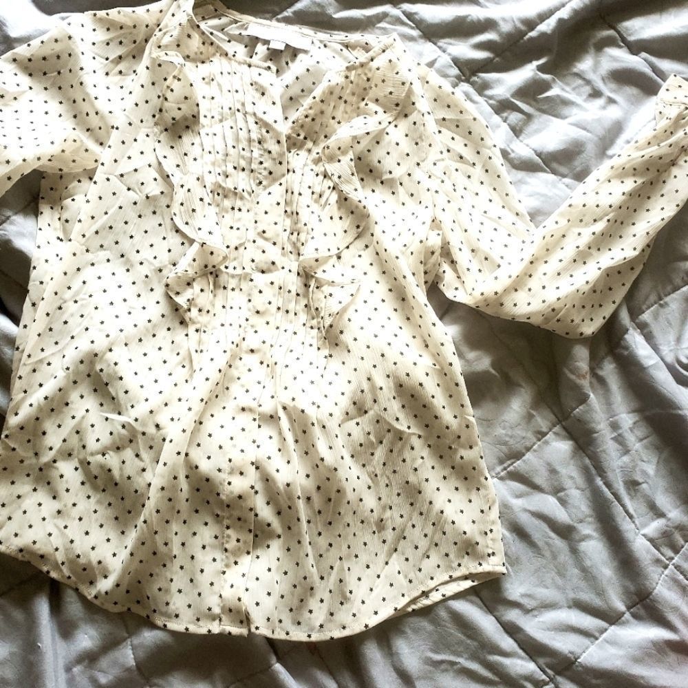 Sz Sm Loft long sleeve ruffle front stars blouse